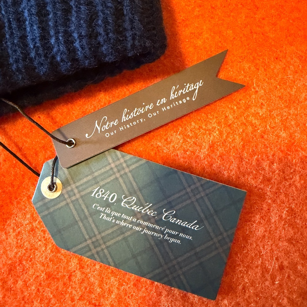Simons navy blue ribbed pure recycled lambswool chunky tuque hat beanie NWT - Picture 4 of 11